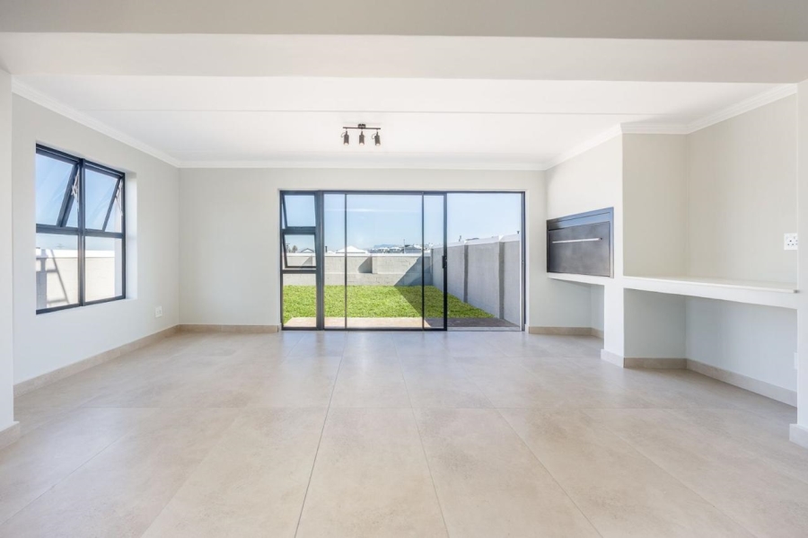To Let 3 Bedroom Property for Rent in Brackenfell South Western Cape